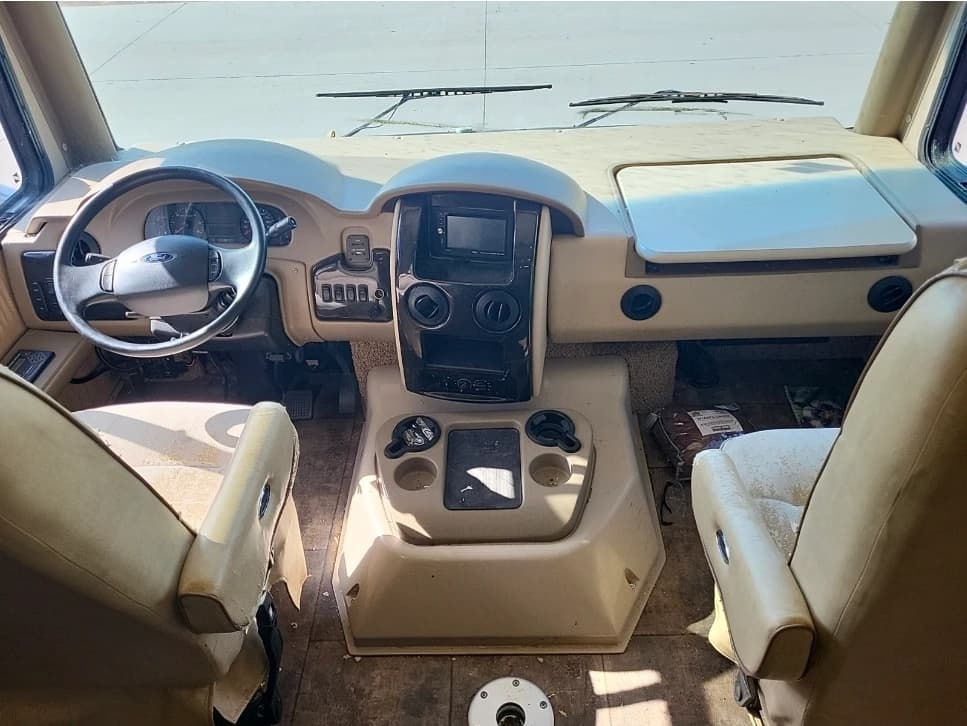 2015 Thor Challenger 37K