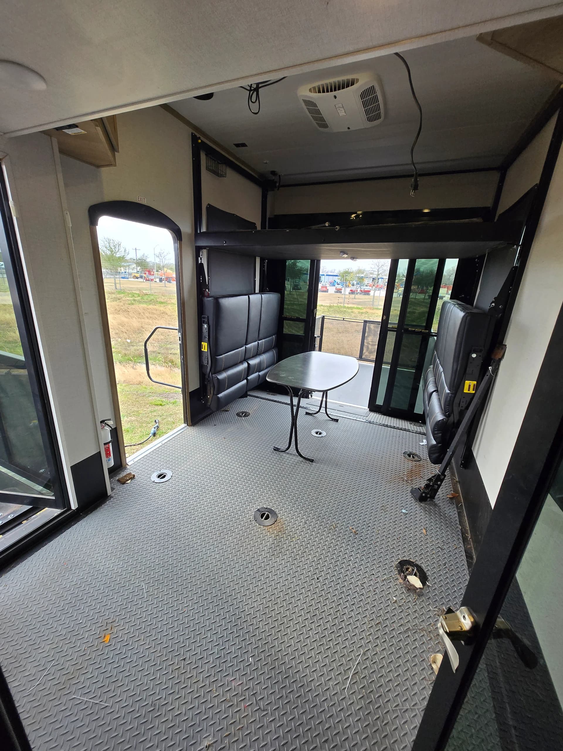 2022 Keystone Raptor