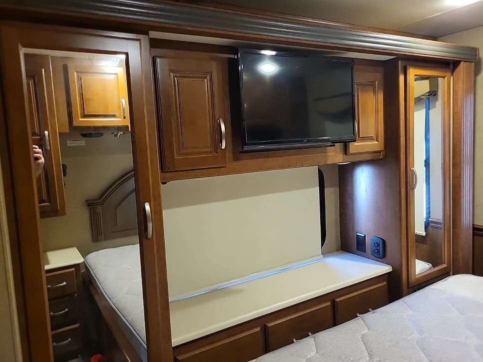 2015 Thor Challenger 37K