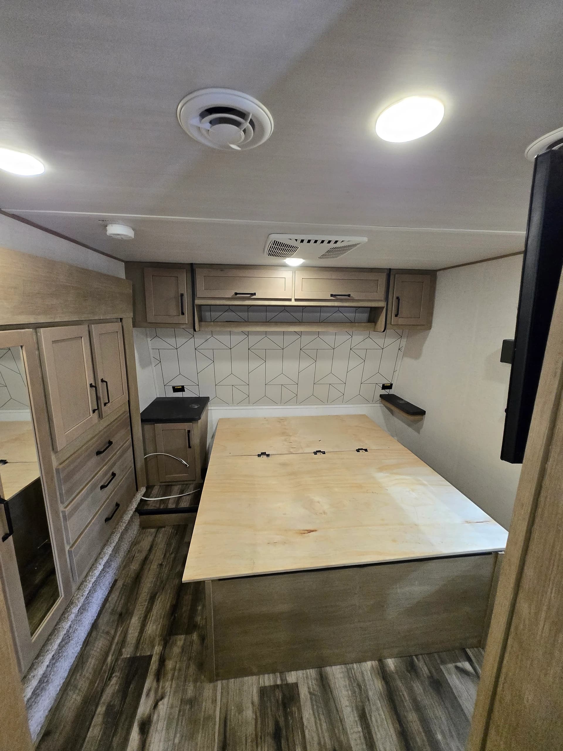 2022 Keystone Raptor