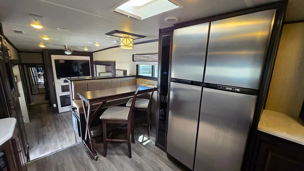2017 Forest River Columbus F386FK
