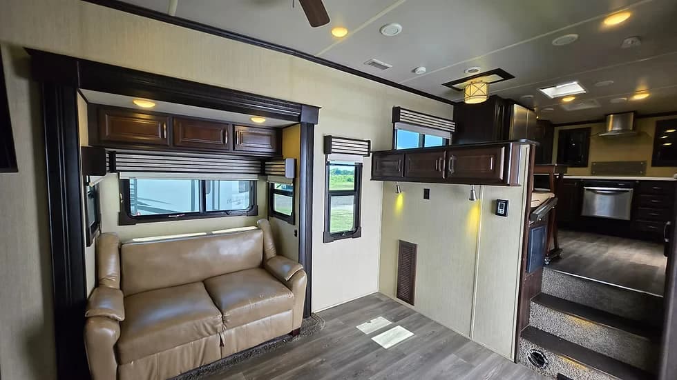2017 Forest River Columbus F386FK