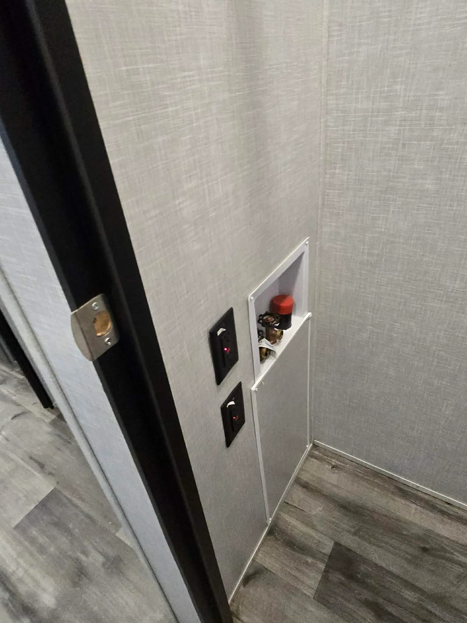 2022 Keystone Volante 3851FL