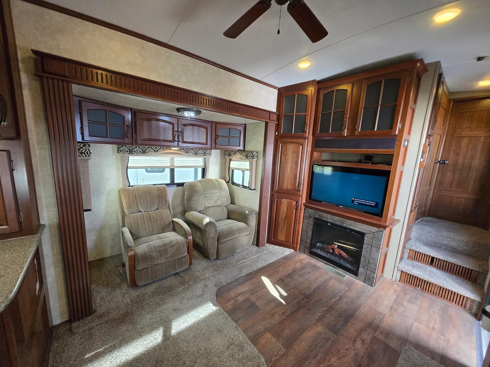 2015 Keystone Montana 3735MK