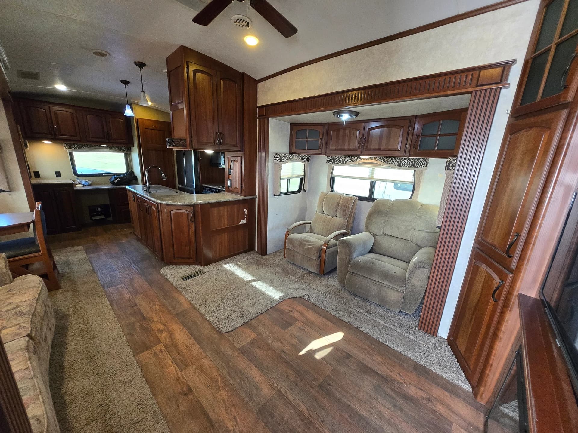 2015 Keystone Montana 3735MK