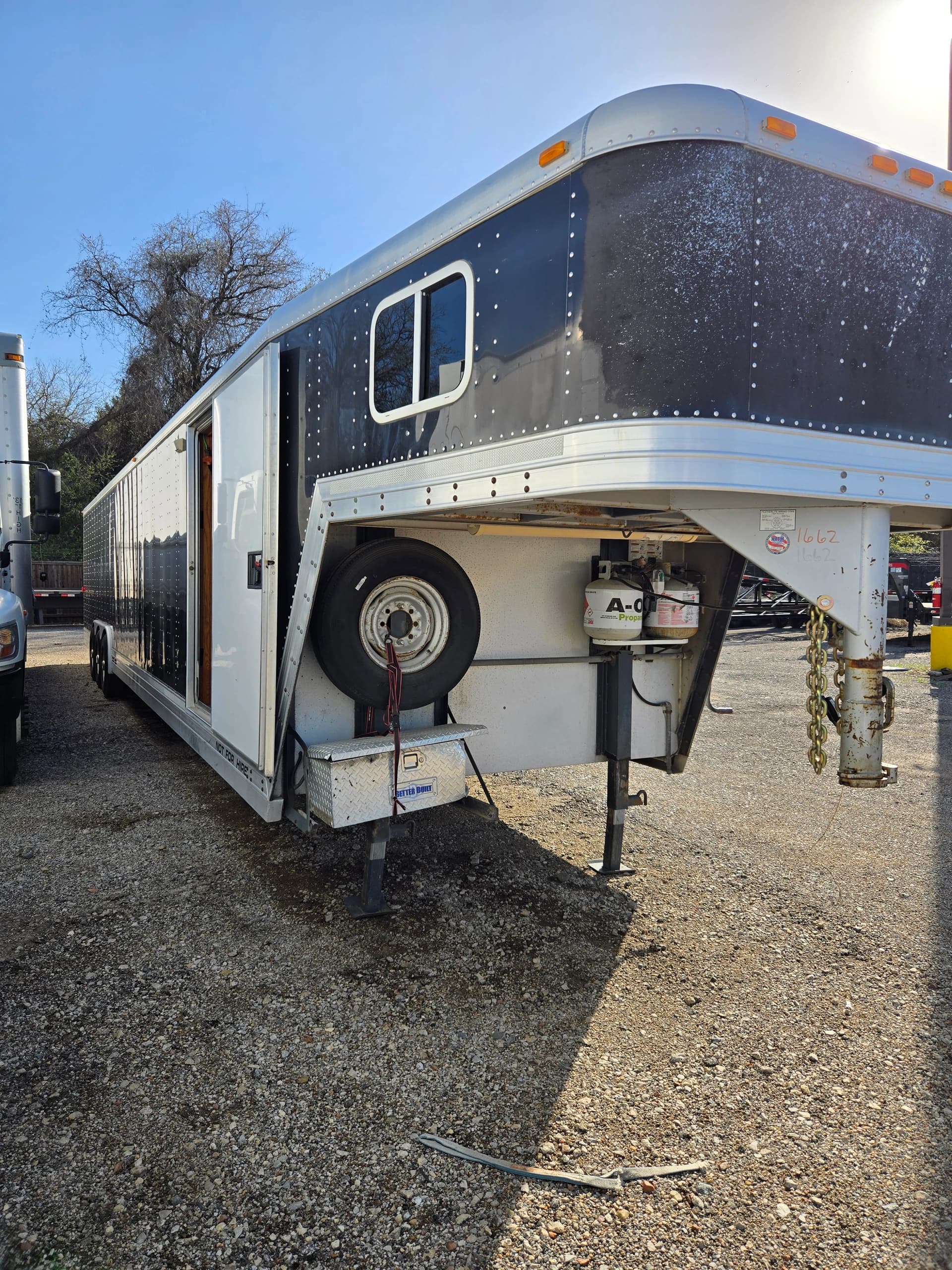 2004 Featherlite 4941 86X40