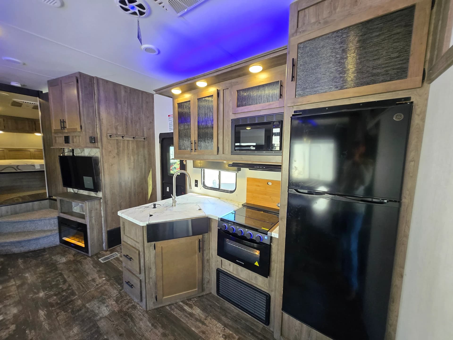 2021 Forest River Cherokee WOLFPACK