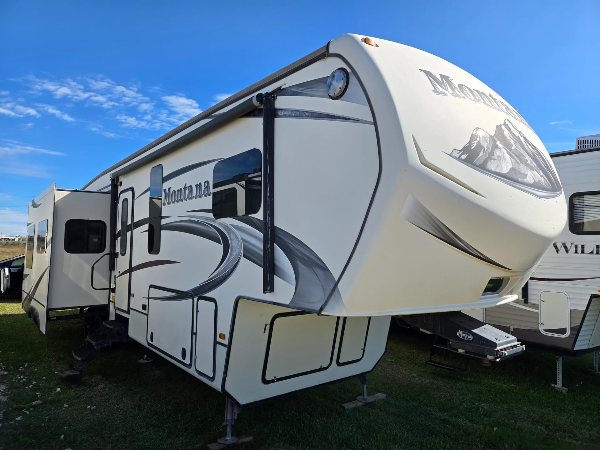 2015 Keystone Montana 3735MK