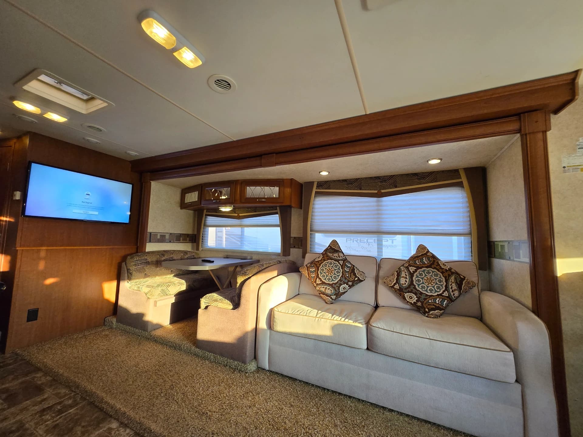 2013 Georgetown 327DS