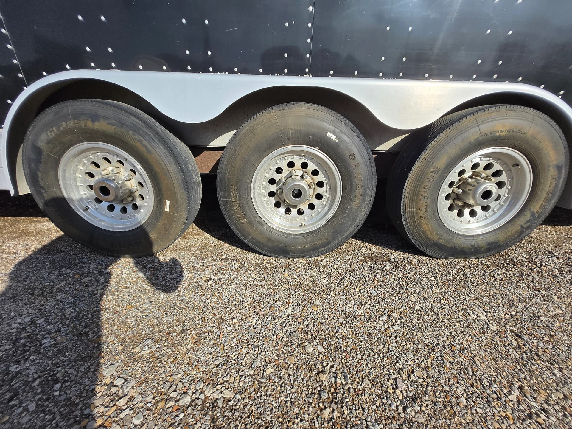 2004 Featherlite 4941 86X40