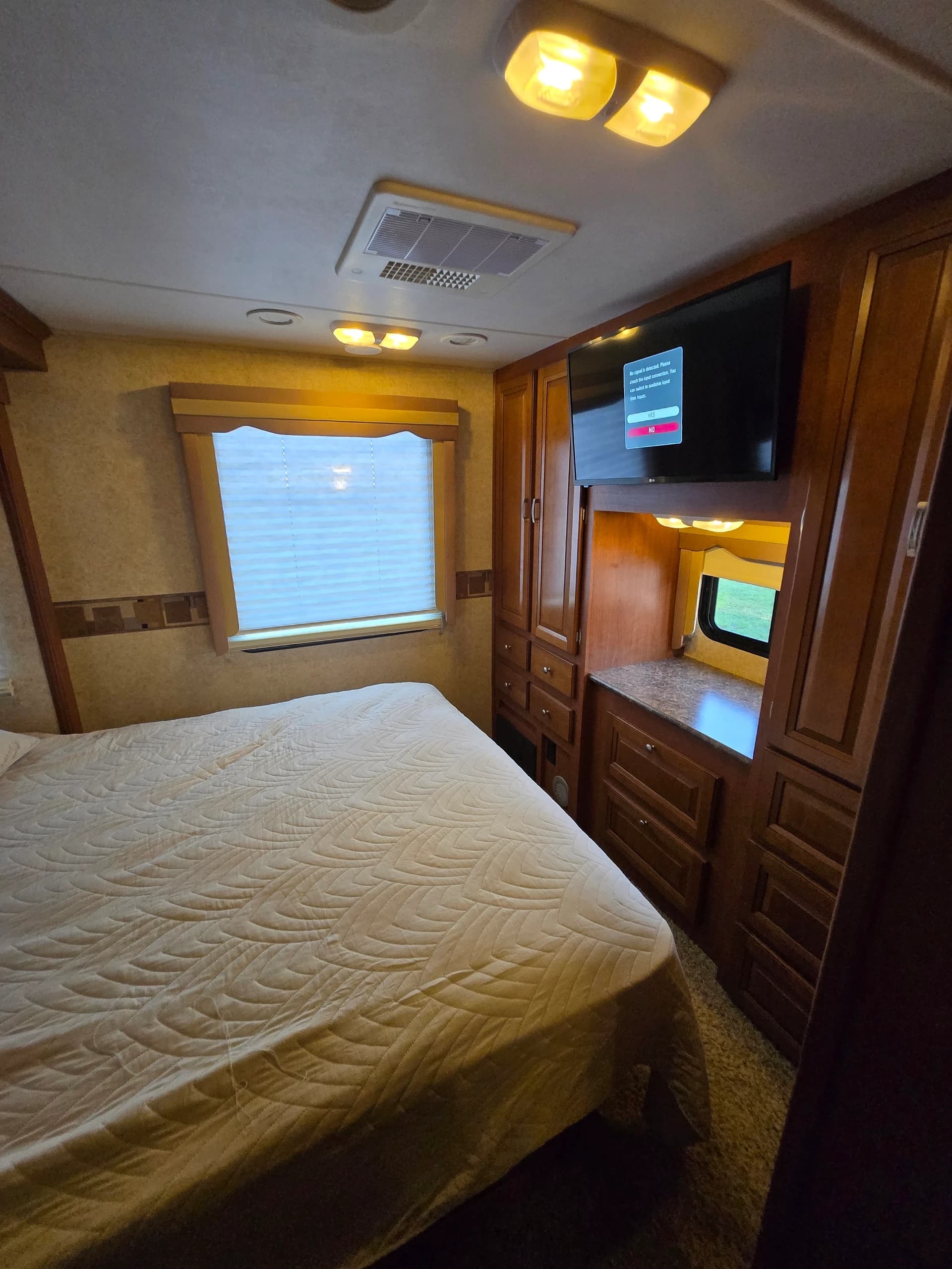 2013 Georgetown 327DS