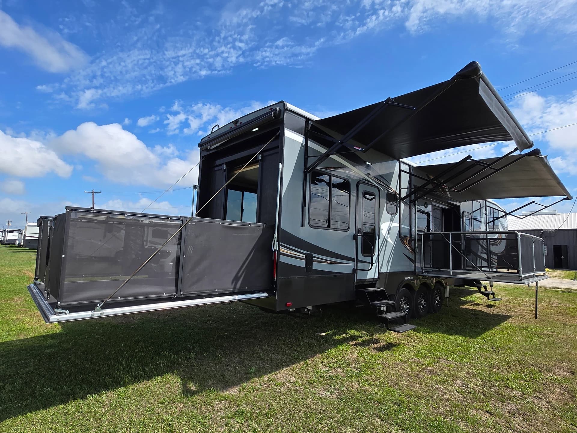 2017 Heartland Cyclone 4200