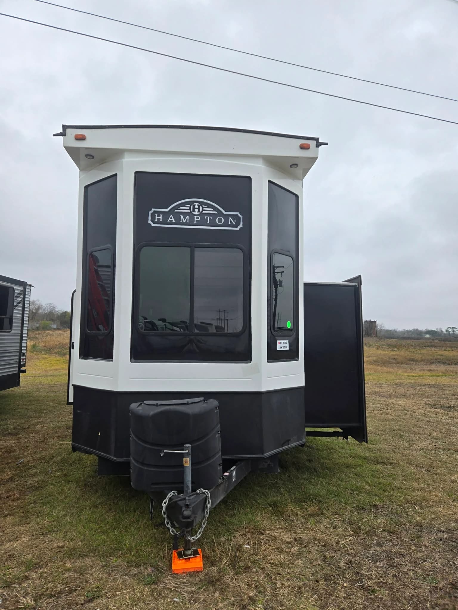 2021 Keystone Hampton 375DBL
