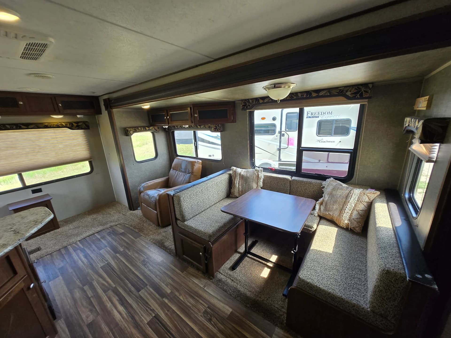 2024 Keystone Hideout 26RLS